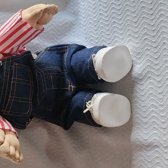 Hm11 Cabbage Patch Doll in Striped Shirt and Denim Overalls - Picture 10 of 12